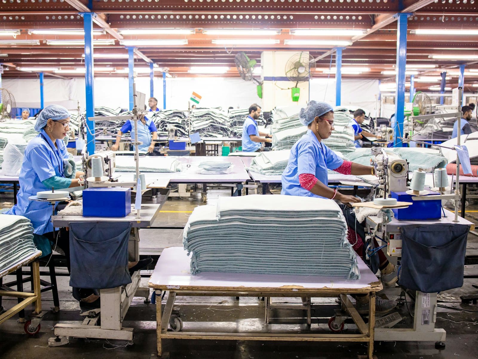 Inside a Shenzhen pet gear factory that will run 300 units